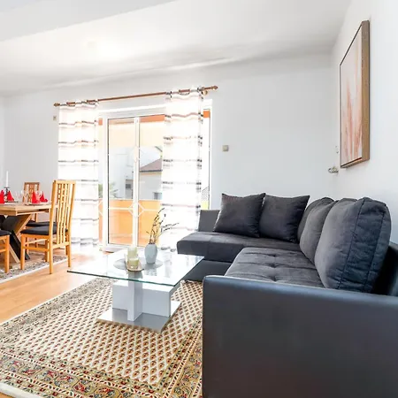 Dom wakacyjny Matej By Interhome