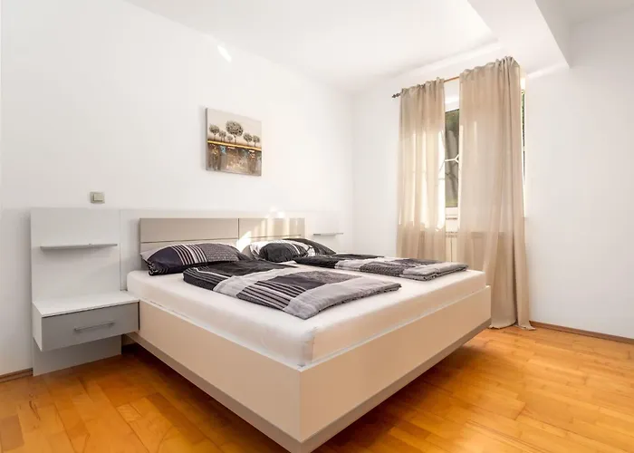 Matej By Interhome *